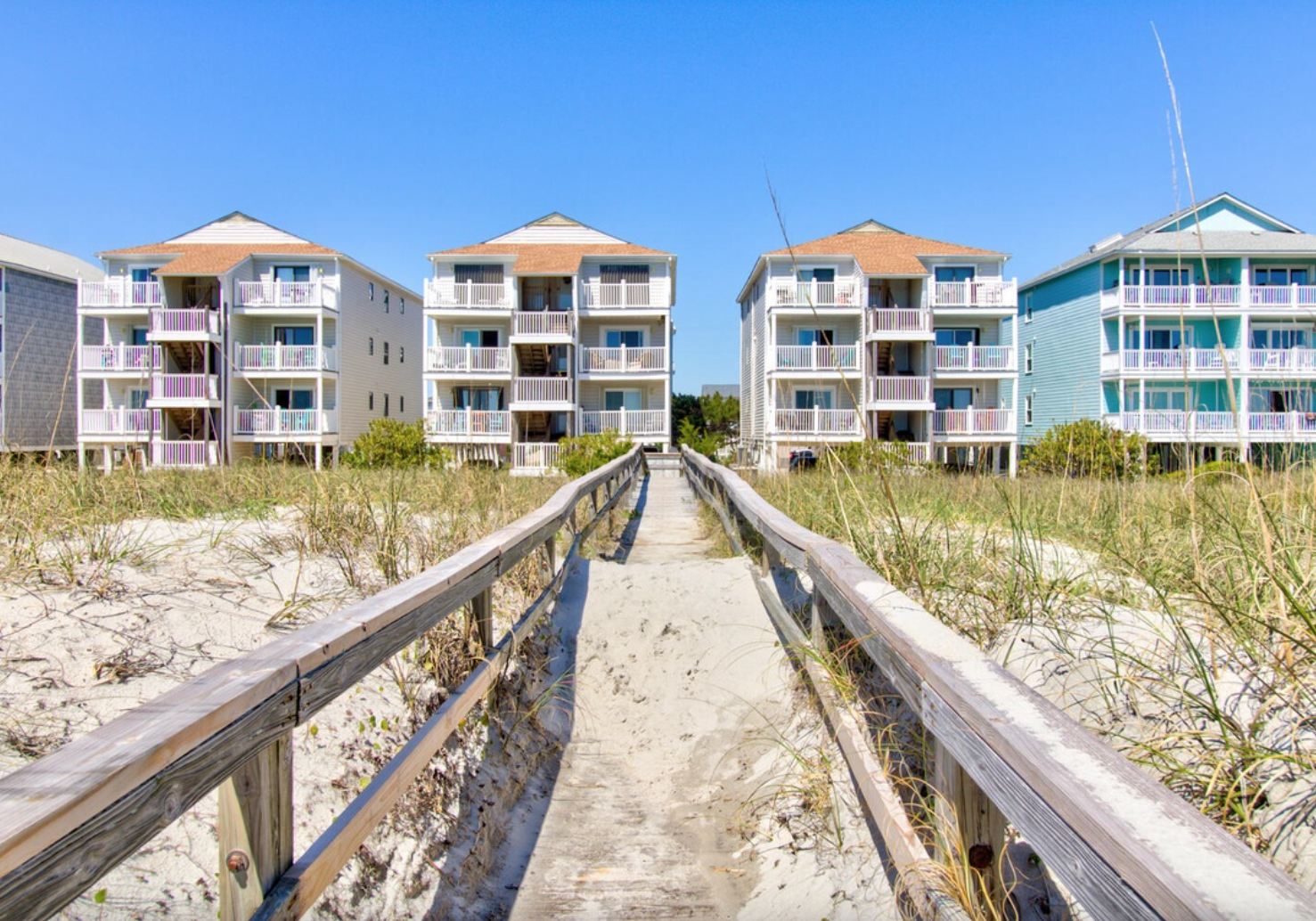 Resort William & Mary Condos